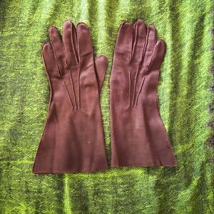 Antique leather gloves